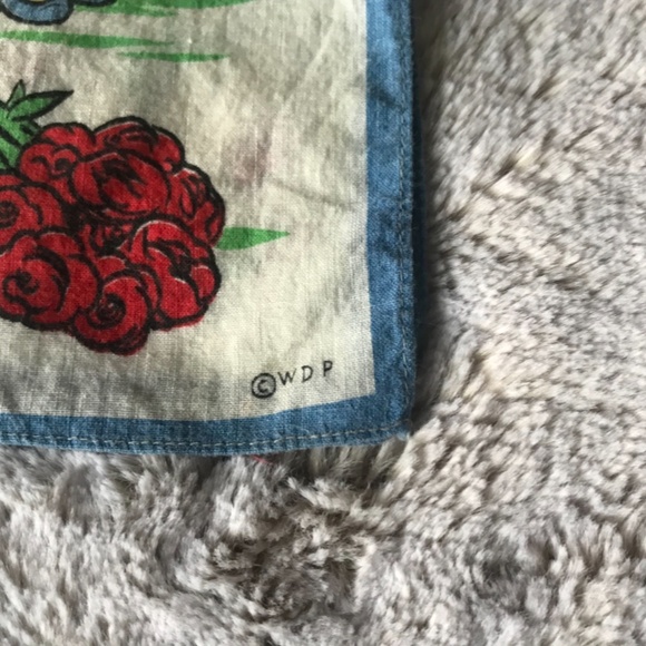 Walt Disney Production Daisy & Donald Duck Handkerchief - Picture 3 of 3